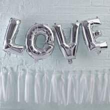 Carica l&#39;immagine nel visualizzatore di Gallery, Palloncino lettera argento 35 cm
